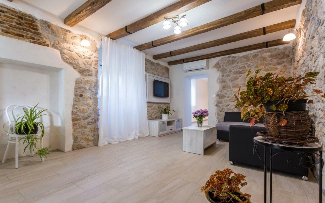 Villa Mulberry Milohnici المظهر الخارجي الصورة