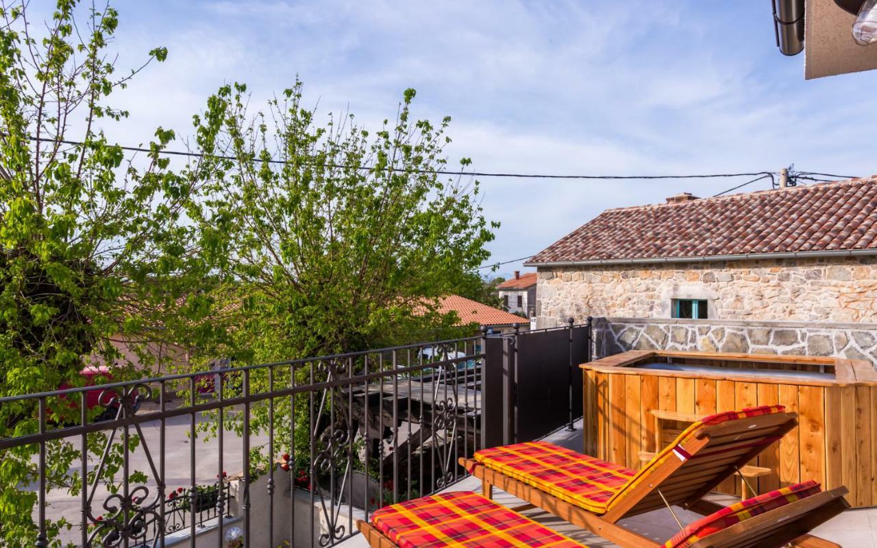 Villa Mulberry Milohnici المظهر الخارجي الصورة